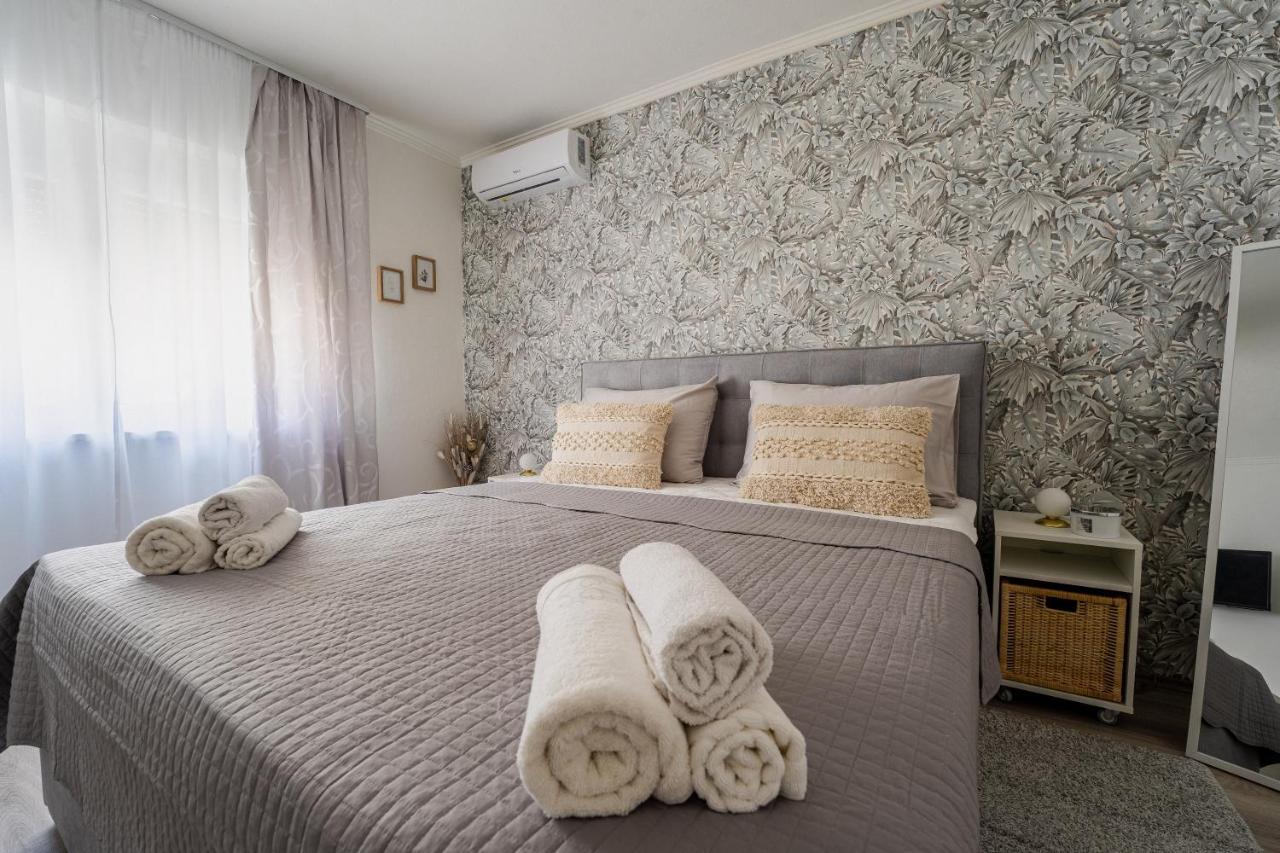 Silver Homestay *